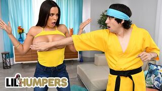 Quaking thighs get pounded as Luna's Latina peach bounces on Ricky's boner, teaching him raw moves