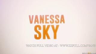 Anal👌 Swap at the SpaViolet Starr & Vanessa Sky / Brazzers