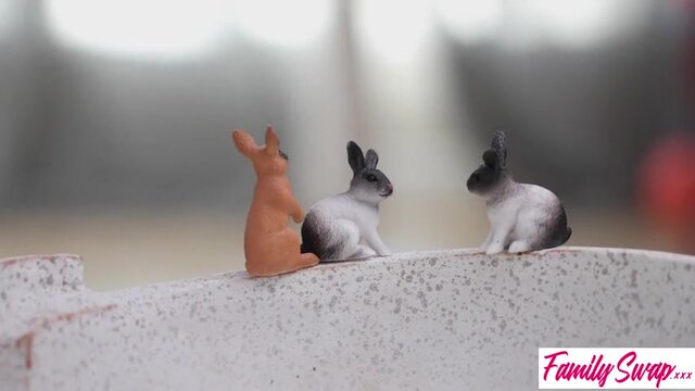 SwapMilf Summer Hart Shouts, `If you lick something, that does NOT mean that you own it` -S7:E2