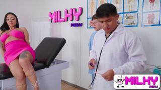 Doc, what are you doing? Milk in your ass🍑 will cure your cold