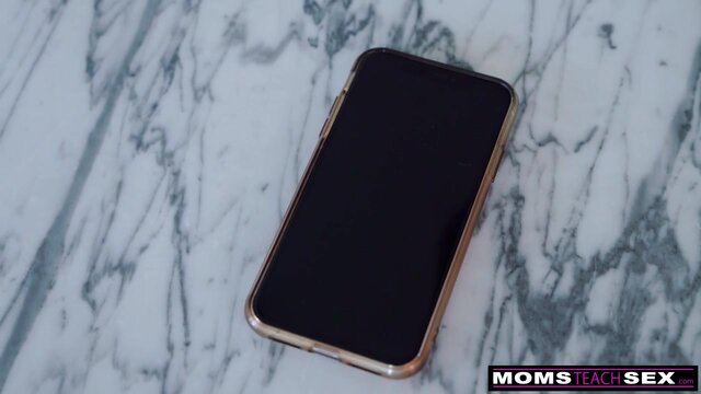 Cock Deprived Stepmom Krissy Lynn Seduces Stepdaughter Savannah Sixx's BF -S11:E4