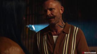 Dirty Cops 2: Jennifer White sucks Scott's pole for crime boss cash rewards
