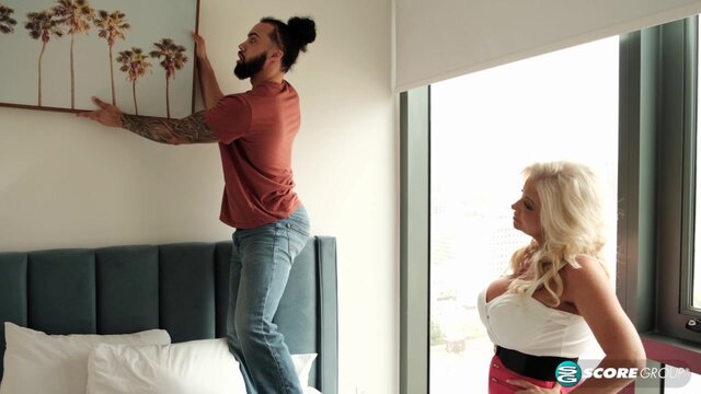 Deep Thrusting for Busty Billie Jean Austin