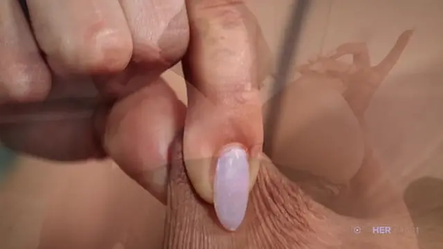 Hailey Rose Shows Off Her Plump Busts