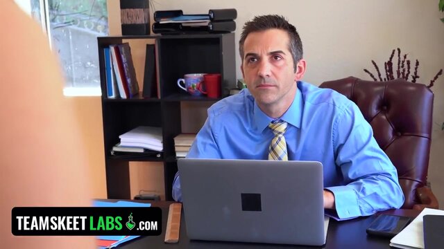 If You Like When Stuck-up ?Learn Their Lesson The Hard Way, Then You?re Gonna Love This Video