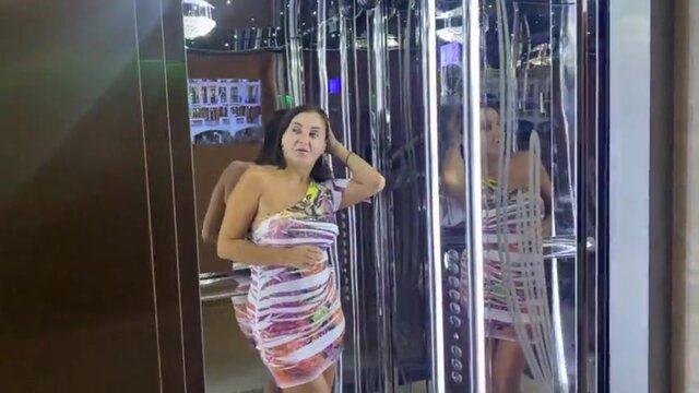 Sexy stepmom has a very cool sex with me on vacation