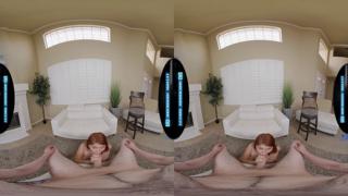 Marina Gold's plump booty gets pounded by a horny🥵 dude in a steamy VR workout romp