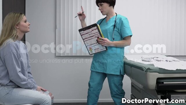 Nurse Jessica Ryan fingers blonde Harlow West and prepares he for the doctors cock