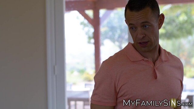 Thick stepdaughter Rose Lynn rides her stepdads cock with a big smile