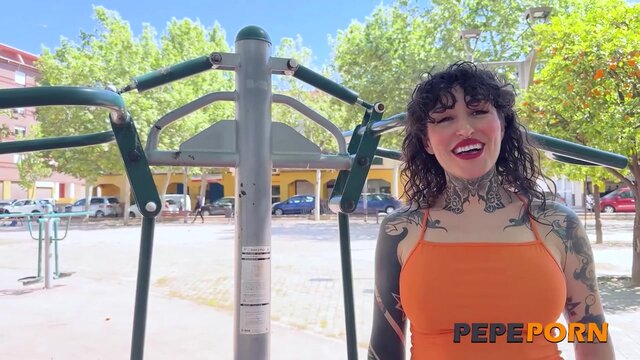 Blind Casting of Lara Croft    Sex during the power failure!