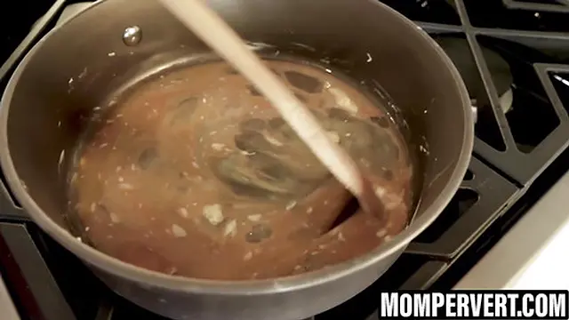 MILF Ariella Ferrera sucks her boyfriends dick