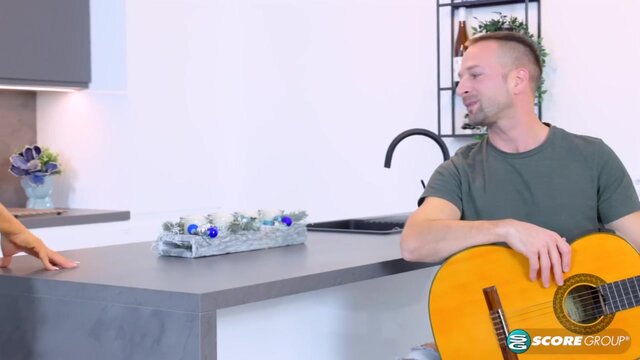 Big-titted MILF Tania Amazon plays the skin flute and gets boned deep