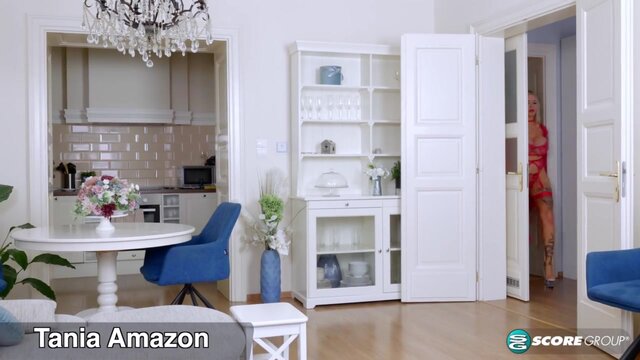 Tania Amazon: Ladies Cum First With This Masseur