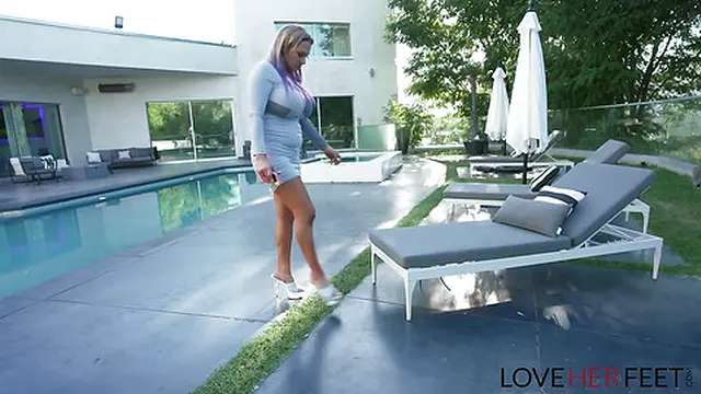 JOI Foot Tease with Nikki Sexx