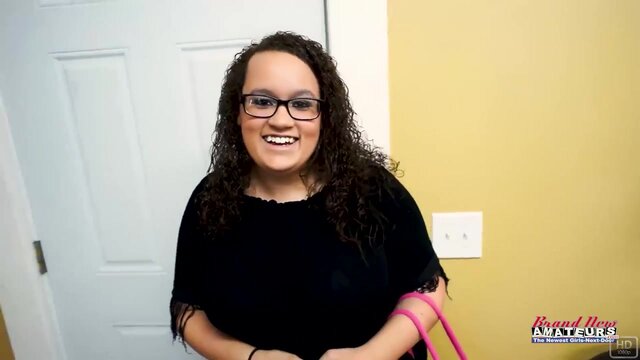 Holiday Fun With Charming Harper B Enjoying Cum Frosting!