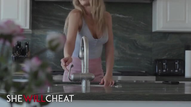SHE WILL CHEAT - Riley Steele Fucks Her Husband’s Assistant, Making Him Cover Her Pretty Lips In Cum